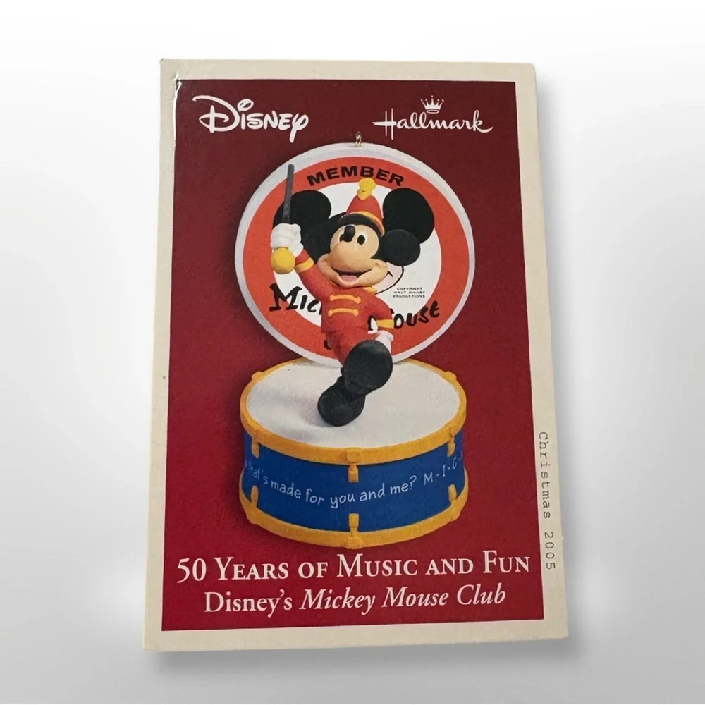HALLMARK DISNEY 50 YEARS OF MUSIC & FUN - MARCHING MICKEY SOUND, MUSIC, & LIGHTS